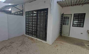 Rento casa en privada con vigilancia y alberca comun