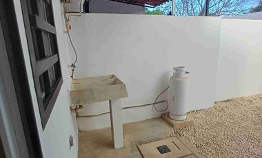 Rento casa en privada con vigilancia y alberca comun