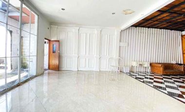 Rumah / tempat usaha Strategis Pinggir jalan raya