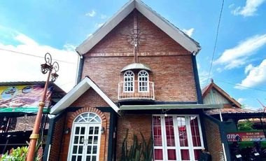 Rumah / tempat usaha Strategis Pinggir jalan raya