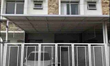 Rumah Bagus 2 Lantai Full Furnished Terawat Di Arcamanik