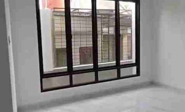 Dijual rumah baru di Taman Villa Meruya, 7x18,  126 m2, 2 lt, 177 m2