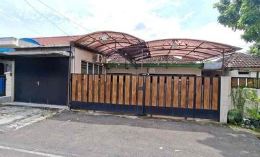 Rumah Second Plus Tempat Usaha Siap Pakai Dekat Simpang Underpass Joglo