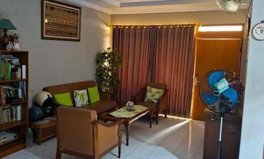 Rumah Second Plus Tempat Usaha Siap Pakai Dekat Simpang Underpass Joglo