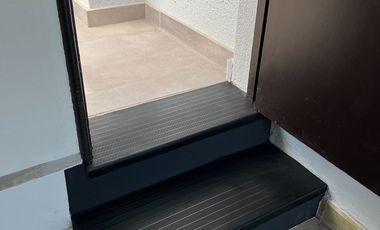 CASA COMERCIAL USO OFICINAS, SECTOR IRARRAZAVAL CON PEDRO VALDIVIA, ÑUÑOA, 348/403 M2, A PASOS DEL METRO