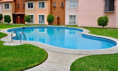 Hermosa casa en condominio con alberca