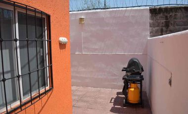 Hermosa casa en condominio con alberca