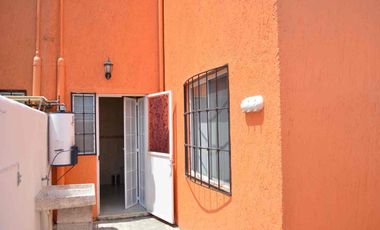 Hermosa casa en condominio con alberca