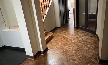 CASA COMERCIAL USO OFICINAS, SECTOR IRARRAZAVAL CON PEDRO VALDIVIA, ÑUÑOA, 348/403 M2, A PASOS DEL METRO