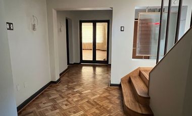 CASA COMERCIAL USO OFICINAS, SECTOR IRARRAZAVAL CON PEDRO VALDIVIA, ÑUÑOA, 348/403 M2, A PASOS DEL METRO