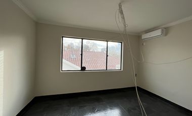 CASA COMERCIAL USO OFICINAS, SECTOR IRARRAZAVAL CON PEDRO VALDIVIA, ÑUÑOA, 348/403 M2, A PASOS DEL METRO