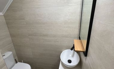 CASA COMERCIAL USO OFICINAS, SECTOR IRARRAZAVAL CON PEDRO VALDIVIA, ÑUÑOA, 348/403 M2, A PASOS DEL METRO