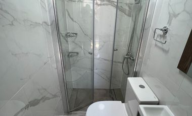 CASA COMERCIAL USO OFICINAS, SECTOR IRARRAZAVAL CON PEDRO VALDIVIA, ÑUÑOA, 348/403 M2, A PASOS DEL METRO