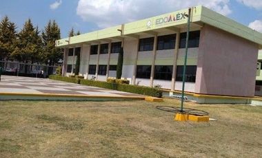Casa Residencial De Campo Estilo Californiana En Venta.