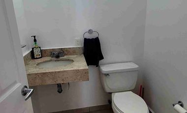 Amplia casa con Jardín Metepec