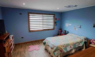 Gran oportunidad amplia y hermosa parcela con casa y local comercial ubicado en Quillón