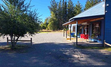 Gran oportunidad amplia y hermosa parcela con casa y local comercial ubicado en Quillón