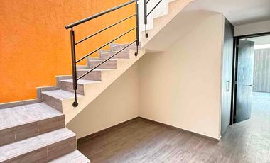 Se renta casa dentro de coto privado Vistas Altozano 3 recámaras