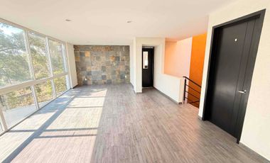 Se renta casa dentro de coto privado Vistas Altozano 3 recámaras