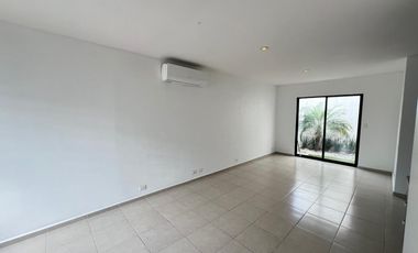 Casa en RENTA en Real del Valle , Santa Catarina