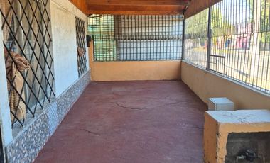 Se vende casa de 3 dormitorios en sector sicem la calera