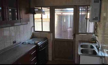 Arriendo cómoda Casa sector Ansco rancagua. 1 piso.