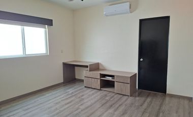 Casa en Venta en Sierra Alta - Natura