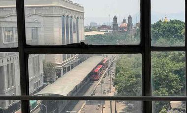 Edificio Icónico en Esquina: Balderas y Av. Juárez | Frente a la Alameda