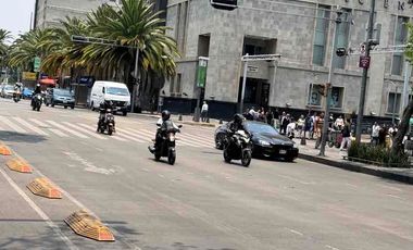 Edificio Icónico en Esquina: Balderas y Av. Juárez | Frente a la Alameda