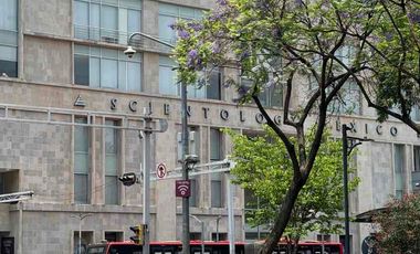 Edificio Icónico en Esquina: Balderas y Av. Juárez | Frente a la Alameda
