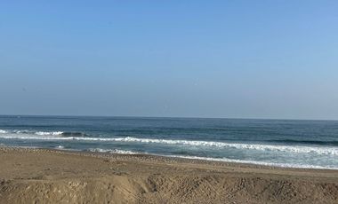 Oportunidad: casa frente al mar en Brisas de Villa – 300 m²