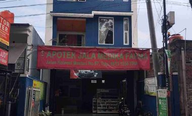 dijual /sewa ruko 3 1/2 lantai
