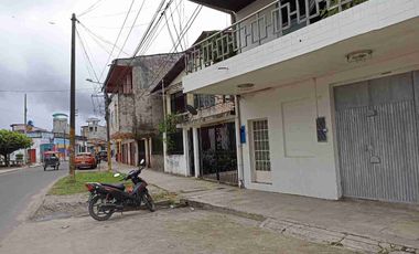 Alquilo Inmueble de 249.95 m2 para un almacén en calle Requena en IQUITOS