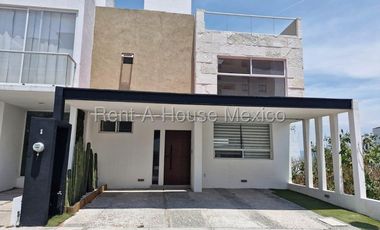 Casa en renta en Zibatá con roof y estacionamiento techado Bpa2816