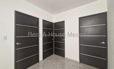 Casa en renta en Zibatá con roof y estacionamiento techado Bpa2816