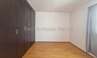 Casa en renta en Zibatá con roof y estacionamiento techado Bpa2816