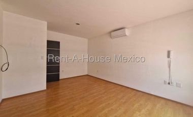 Casa en renta en Zibatá con roof y estacionamiento techado Bpa2816