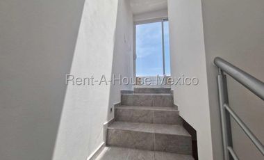 Casa en renta en Zibatá con roof y estacionamiento techado Bpa2816
