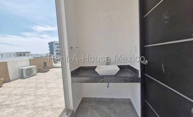 Casa en renta en Zibatá con roof y estacionamiento techado Bpa2816