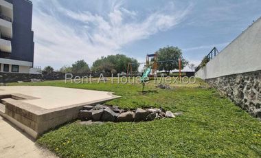 Casa en renta en Zibatá con roof y estacionamiento techado Bpa2816
