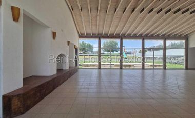 Casa en renta en Zibatá con roof y estacionamiento techado Bpa2816