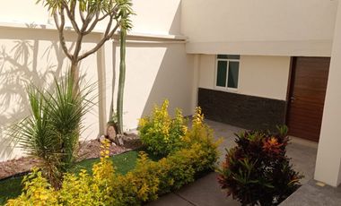 Casa en Excelente Ubicación (Villas de Irapuato) Lista para habitar, Trato directo ( No inmobiliarias)