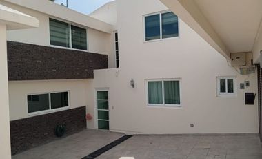 Casa en Excelente Ubicación (Villas de Irapuato) Lista para habitar, Trato directo ( No inmobiliarias)
