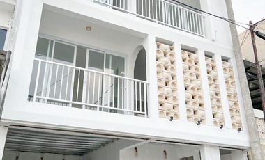 RUMAH MURAH BAGUS 3 LANTAI VIEW INDAH PEGUNUNGAN & KOTA BANDUNG