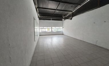 SE RENTA LOCAL EN LOMAS DE CORTES