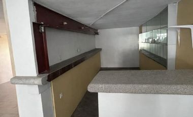 SE RENTA LOCAL EN LOMAS DE CORTES