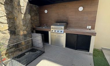 SE VENDE HERMOSA CASA CON ALBERCA EN RESIDENCIAL  ALBOREAL