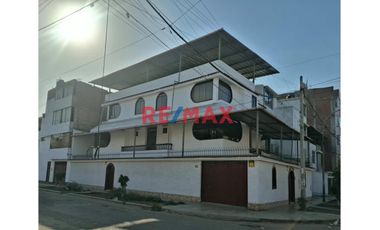 Alquiler De Amplia Casa Para Empresas Urb Santa Maria S/. 6,500.00