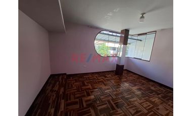 Alquiler De Amplia Casa Para Empresas Urb Santa Maria S/. 6,500.00