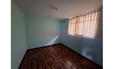 Alquiler De Amplia Casa Para Empresas Urb Santa Maria S/. 6,500.00